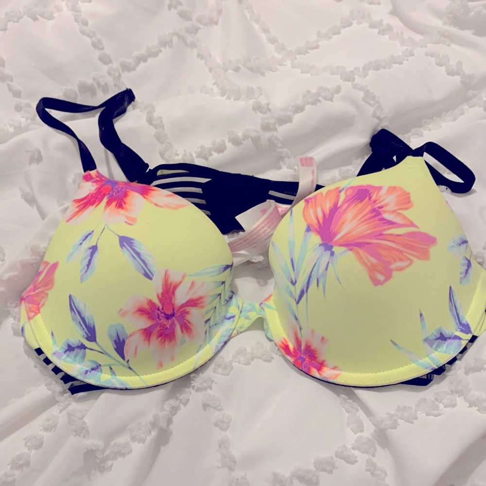 Vs pink bra